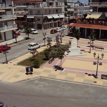 Adonis Apartments Paralía Exterior foto